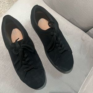 Fitflop womens suede feel sneaker